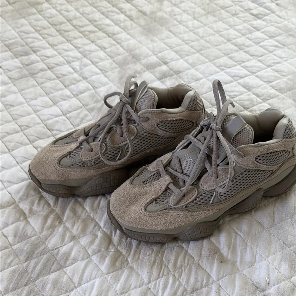 Yeezy Sneakers in Taupe and Gray - Picture 4 of 12